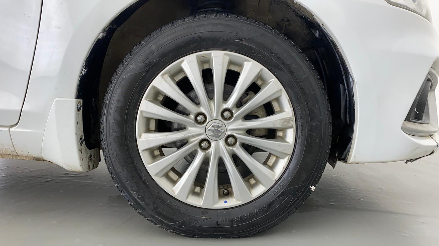 2019 Maruti Ciaz DELTA 1.5 SHVS VVT MT, Petrol, Manual, 70,084 km, Right Front Wheel