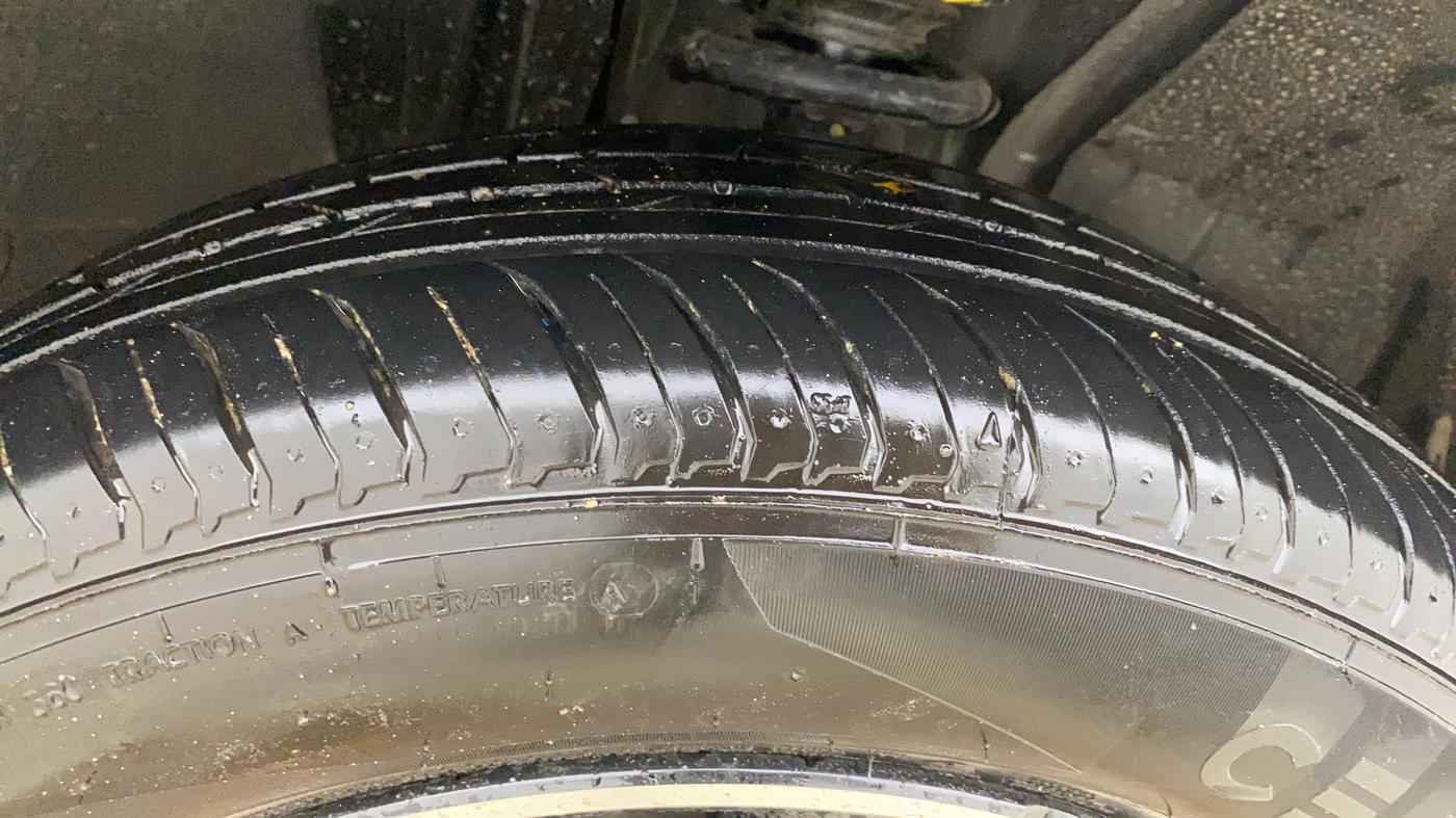 2025 Nissan MAGNITE N-Connecta B4D 1.0 Petrol MT, Petrol, Manual, 234 km, Right Front Tyre Tread