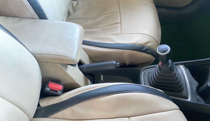2019 Honda Amaze 1.2L I-VTEC S, Petrol, Manual, 75,149 km, Gear Lever