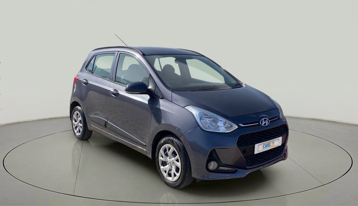 2017 Hyundai Grand i10 SPORTZ (O) 1.2 KAPPA VTVT, Petrol, Manual, 75,797 km, Right Front Diagonal