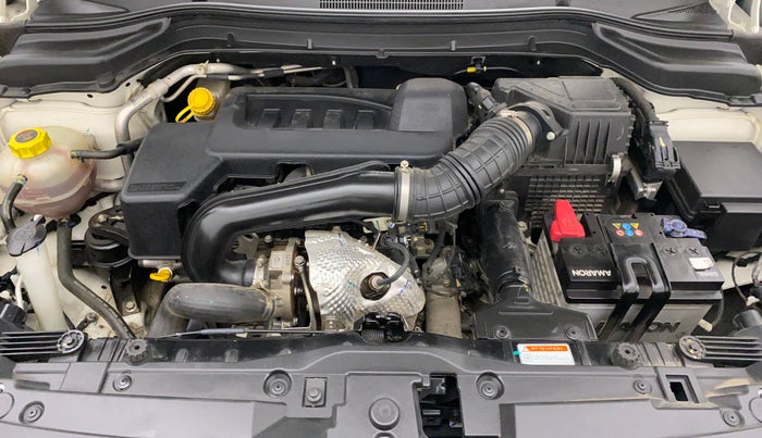 2022 Mahindra XUV300 W8 (O) 1.5 DIESEL, Diesel, Manual, 27,747 km, Open Bonet