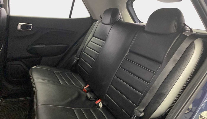 2019 Hyundai VENUE S 1.0 TURBO MT, Petrol, Manual, 38,565 km, Right Side Rear Door Cabin