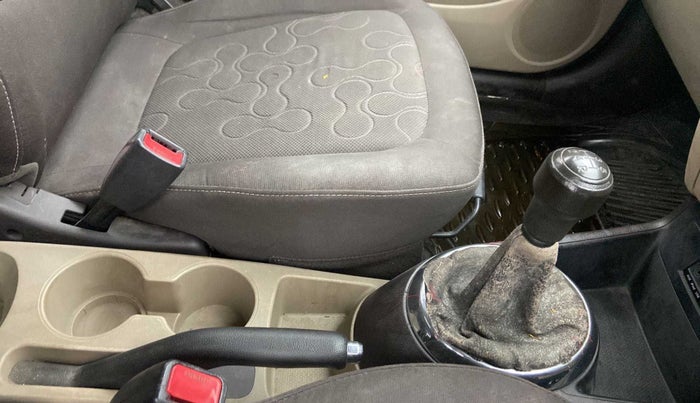 2011 Hyundai i20 MAGNA 1.2, Petrol, Manual, 34,207 km, Gear Lever