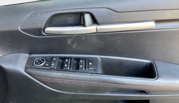 2020 KIA SONET GTX PLUS 1.0 IMT, Petrol, Manual, 34,003 km, Driver Side Door Panels Control