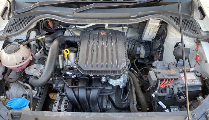 2021 Volkswagen Polo TRENDLINE 1.0L, Petrol, Manual, 29,638 km, Open Bonet