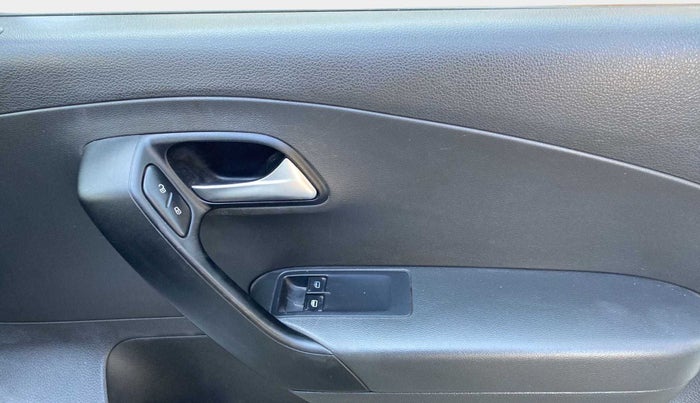 2021 Volkswagen Polo TRENDLINE 1.0L, Petrol, Manual, 29,638 km, Driver Side Door Panels Control