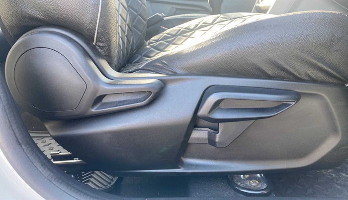 2021 Tata Tiago XZ PLUS DUAL TONE PETROL, Petrol, Manual, 12,519 km, Driver Side Adjustment Panel