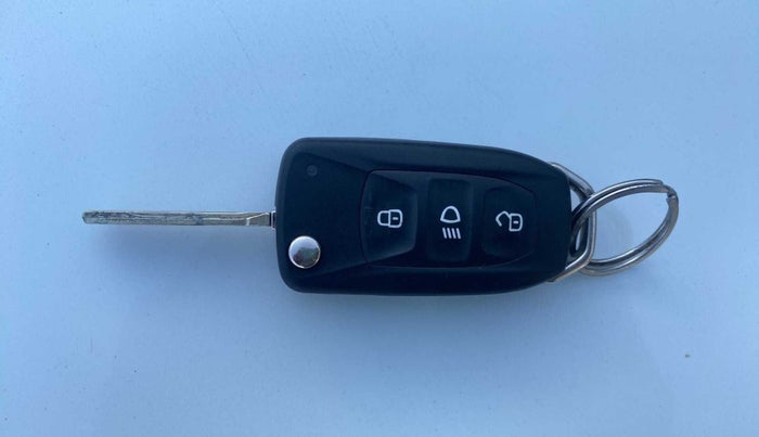 2021 Tata Tiago XZ PLUS DUAL TONE PETROL, Petrol, Manual, 12,519 km, Key Close Up