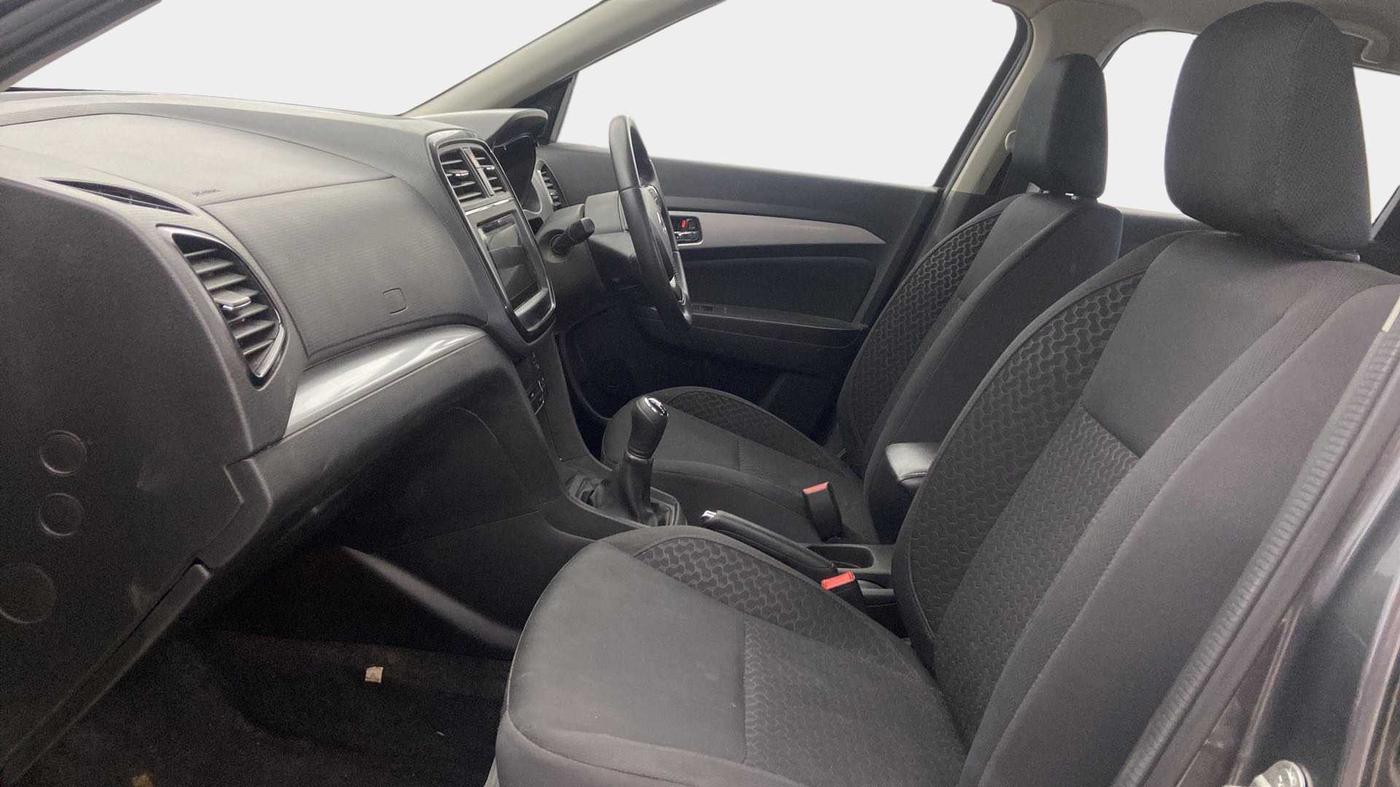2022 Maruti Vitara Brezza ZXI PLUS, Petrol, Manual, 20,059 km, Right Side Front Door Cabin