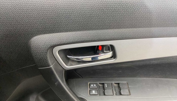 2022 Maruti Vitara Brezza ZXI PLUS, Petrol, Manual, 20,059 km, Driver Side Door Panels Control