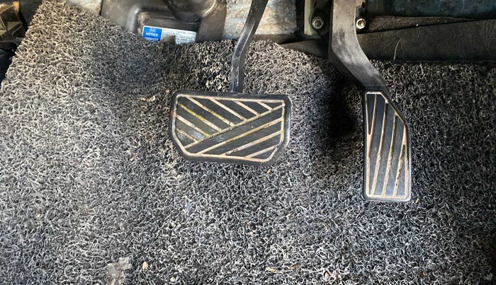 2019 Maruti Vitara Brezza ZDI AMT, Diesel, Automatic, 81,453 km, Pedals