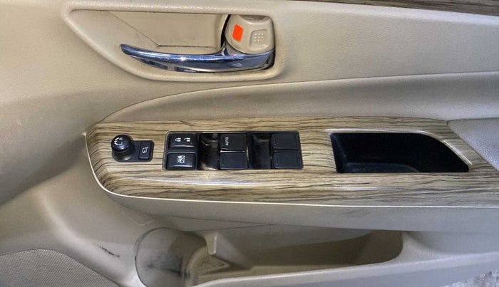 2018 Maruti Ciaz ALPHA 1.5 SHVS PETROL, Petrol, Manual, 91,060 km, Driver Side Door Panels Control