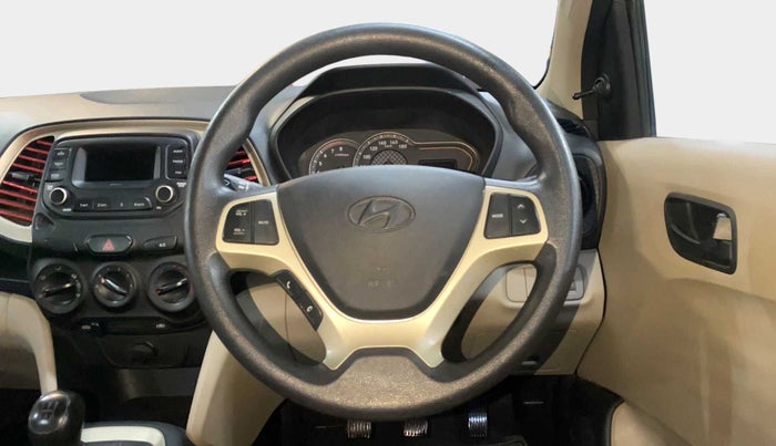 2021 Hyundai NEW SANTRO MAGNA, Petrol, Manual, 15,491 km, Steering Wheel Close Up