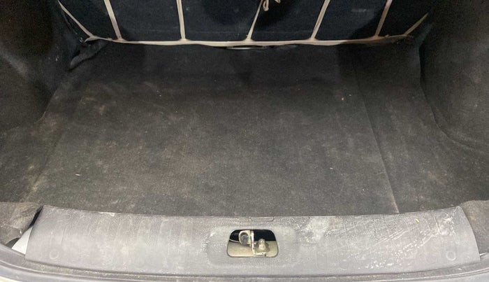 2015 Maruti Swift Dzire VXI, Petrol, Manual, 34,362 km, Boot Inside