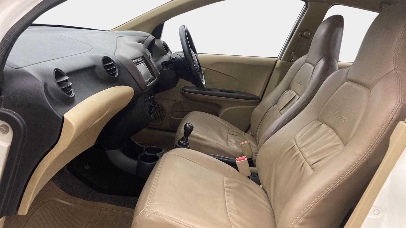2013 Honda Amaze 1.2L I-VTEC EX, Petrol, Manual, 1,07,855 km, Right Side Front Door Cabin