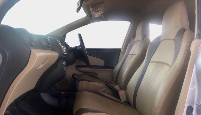 2015 Honda Brio VX AT, Petrol, Automatic, 54,174 km, Right Side Front Door Cabin