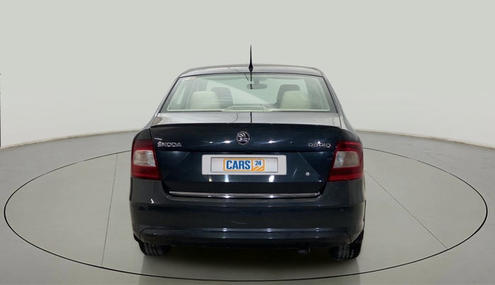 2018 Skoda Rapid STYLE 1.6 MPI AT, Petrol, Automatic, 70,102 km, Back/Rear