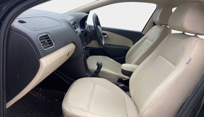 2018 Skoda Rapid STYLE 1.6 MPI AT, Petrol, Automatic, 70,102 km, Right Side Front Door Cabin