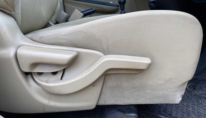 2015 Honda Amaze 1.2L I-VTEC S, Petrol, Manual, 95,981 km, Driver Side Adjustment Panel