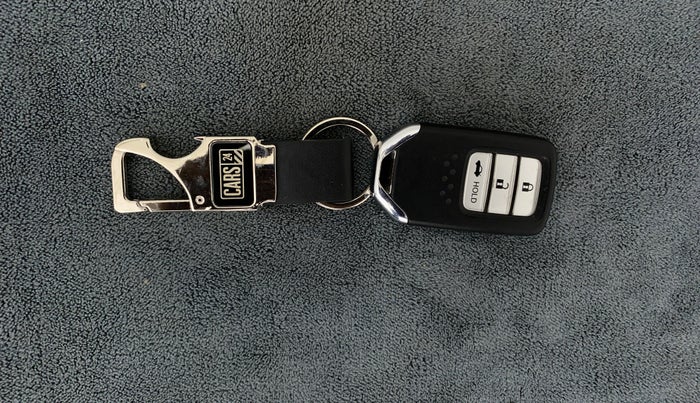 2021 Honda Amaze 1.2L I-VTEC VX CVT, Petrol, Automatic, 19,356 km, Key Close Up