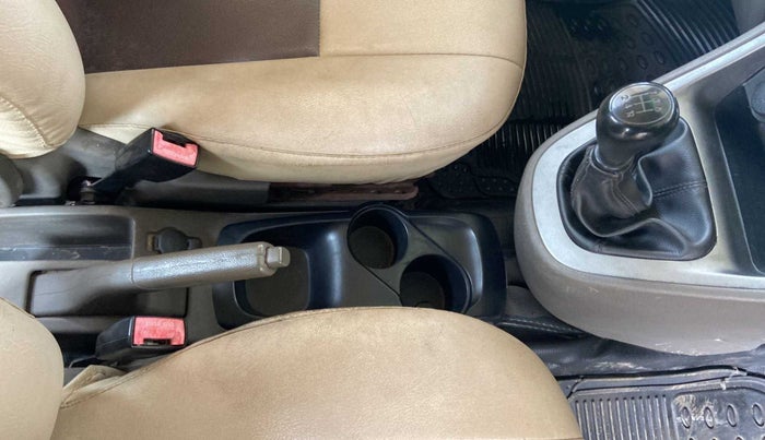 2011 Hyundai i10 MAGNA 1.2, Petrol, Manual, 29,216 km, Gear Lever