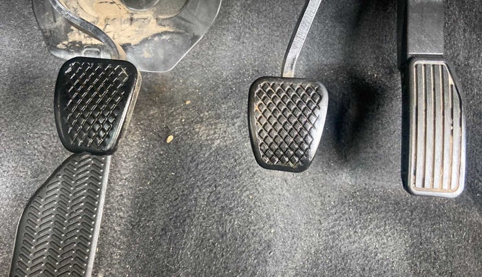 2017 Honda Jazz 1.2L I-VTEC SV, Petrol, Manual, 1,10,679 km, Pedals