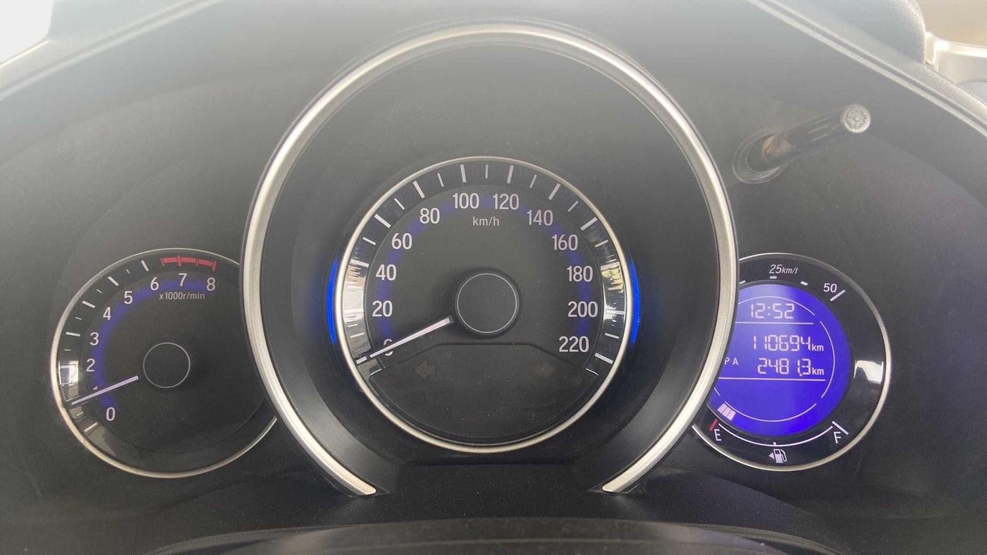 2017 Honda Jazz 1.2L I-VTEC SV, Petrol, Manual, 1,10,679 km, Odometer Image