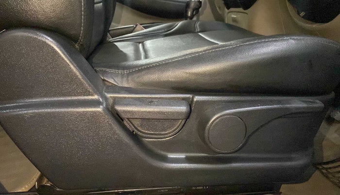 2013 Hyundai i20 ASTA 1.4 CRDI, Diesel, Manual, 72,028 km, Driver Side Adjustment Panel