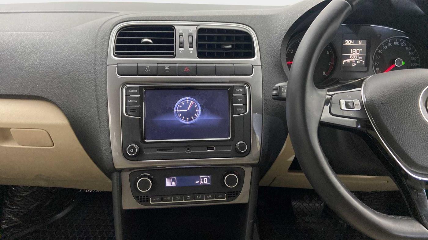 2019 Volkswagen Vento HIGHLINE PLUS 1.2 AT 16 ALLOY, Petrol, Automatic, 16,897 km, Air Conditioner