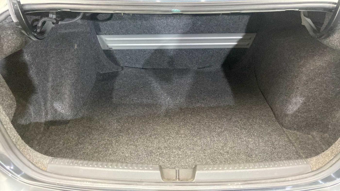 2019 Volkswagen Vento HIGHLINE PLUS 1.2 AT 16 ALLOY, Petrol, Automatic, 16,897 km, Boot Inside