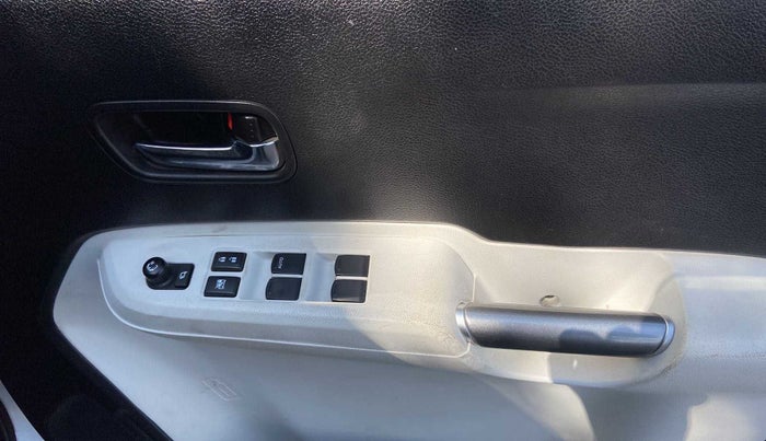 2021 Maruti IGNIS ALPHA 1.2 AMT, Petrol, Automatic, 22,950 km, Driver Side Door Panels Control