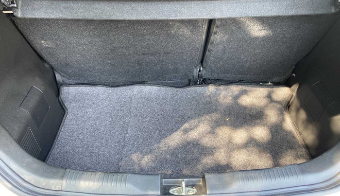 2021 Maruti IGNIS ALPHA 1.2 AMT, Petrol, Automatic, 22,950 km, Boot Inside