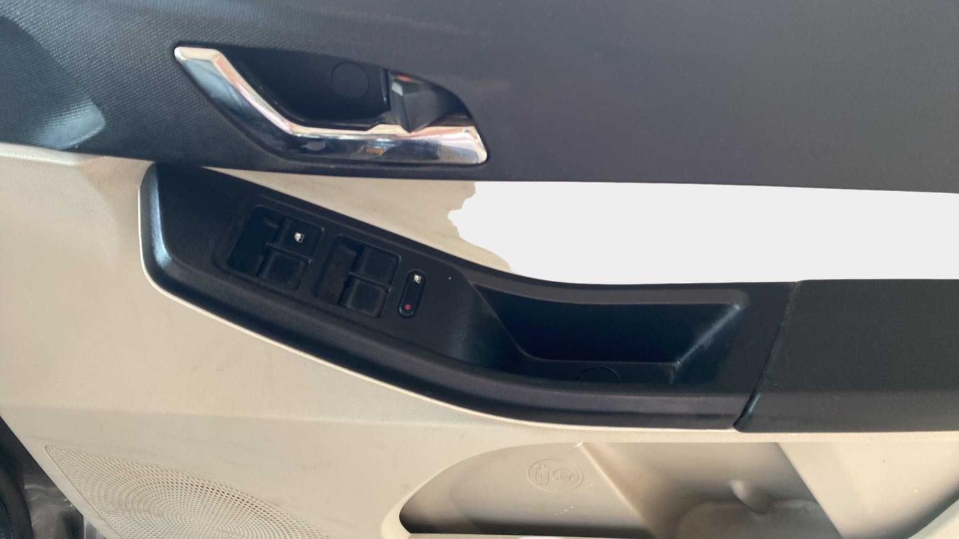 2022 Tata Tiago XZ PLUS CNG, CNG, Manual, 8,286 km, Driver Side Door Panels Control