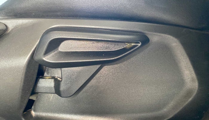 2022 Tata Tiago XZ PLUS CNG, CNG, Manual, 8,286 km, Driver Side Adjustment Panel