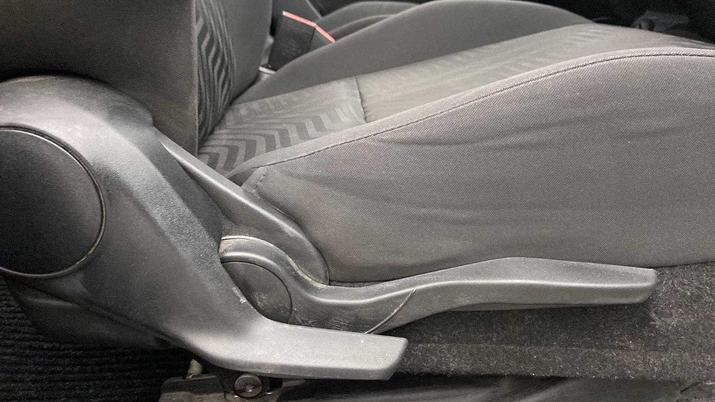 2019 Maruti Swift ZDI AMT, Diesel, Automatic, 43,836 km, Driver Side Adjustment Panel