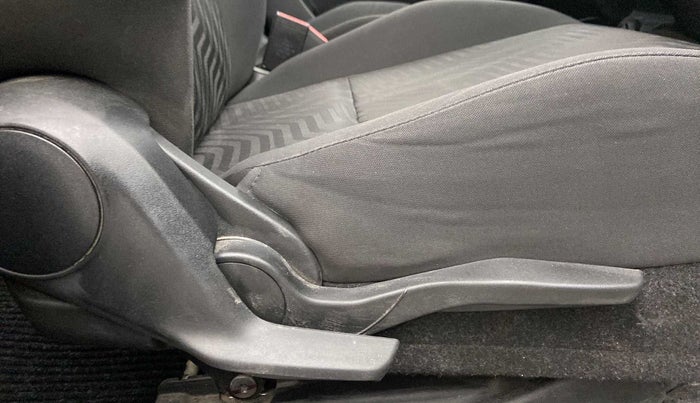 2019 Maruti Swift ZDI AMT, Diesel, Automatic, 43,836 km, Driver Side Adjustment Panel