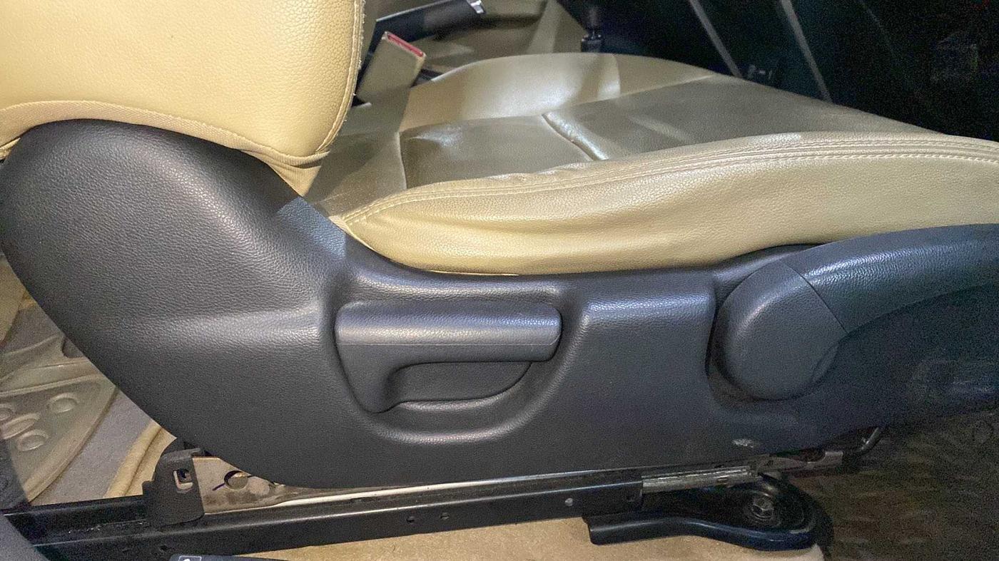 2017 Honda City 1.5L I-VTEC VX, Petrol, Manual, 21,820 km, Driver Side Adjustment Panel