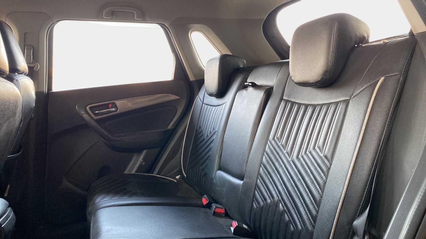 2019 Maruti Vitara Brezza ZDI PLUS, Diesel, Manual, 66,269 km, Right Side Rear Door Cabin