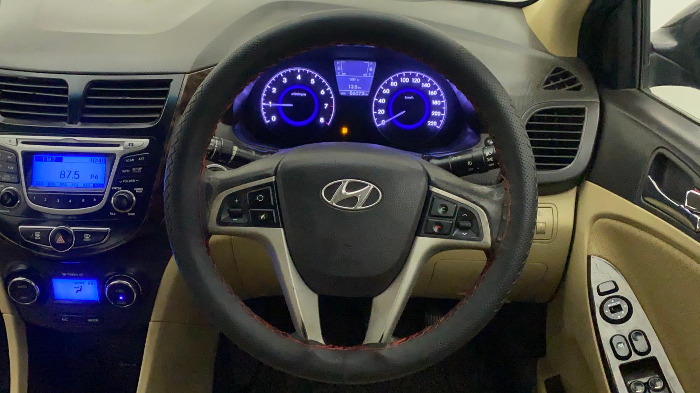 2013 Hyundai Verna FLUIDIC 1.6 VTVT SX OPT, Petrol, Manual, 86,498 km, Steering Wheel Close Up