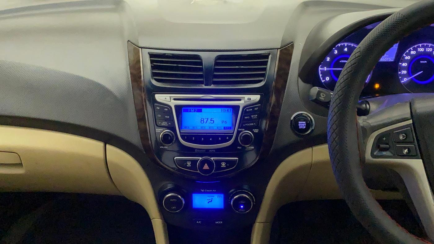 2013 Hyundai Verna FLUIDIC 1.6 VTVT SX OPT, Petrol, Manual, 86,498 km, Air Conditioner