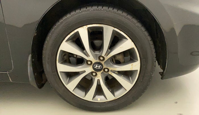 2013 Hyundai Verna FLUIDIC 1.6 VTVT SX OPT, Petrol, Manual, 86,498 km, Right Front Wheel