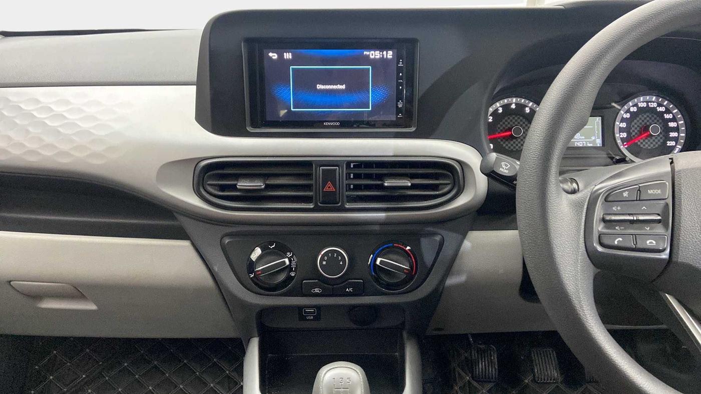 2020 Hyundai GRAND I10 NIOS MAGNA CORPORATE EDITION 1.2 KAPPA VTVT, Petrol, Manual, 14,070 km, Air Conditioner
