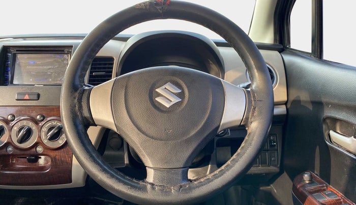 2016 Maruti Wagon R 1.0 VXI AMT, Petrol, Automatic, 46,000 km, Steering Wheel Close Up