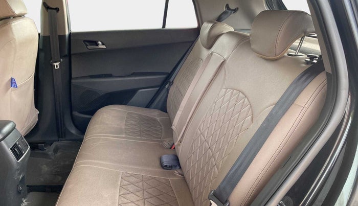 2015 Hyundai Creta SX PLUS 1.6 PETROL, Petrol, Manual, 27,006 km, Right Side Rear Door Cabin