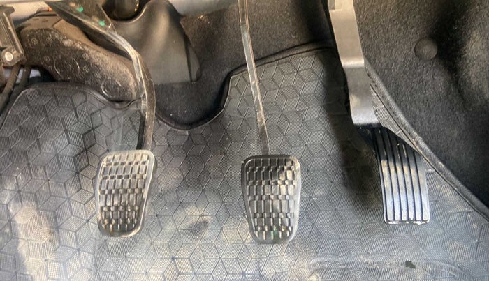2020 Tata ALTROZ XZ PETROL, Petrol, Manual, 20,793 km, Pedals