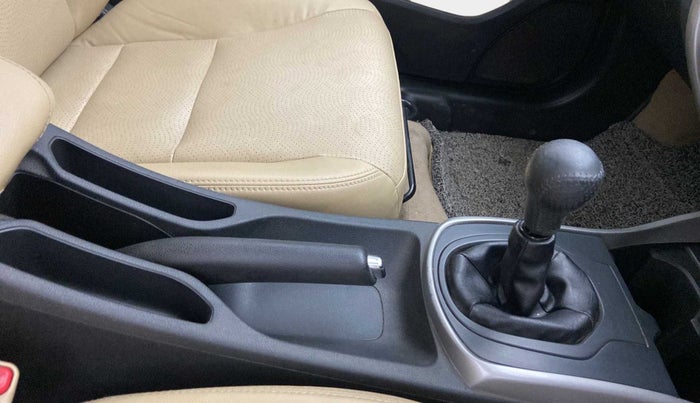 2019 Honda City 1.5L I-VTEC ZX, Petrol, Manual, 33,912 km, Gear Lever