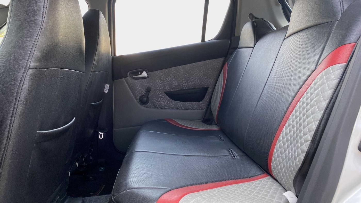 2016 Maruti Alto 800 LXI, Petrol, Manual, 24,689 km, Right Side Rear Door Cabin