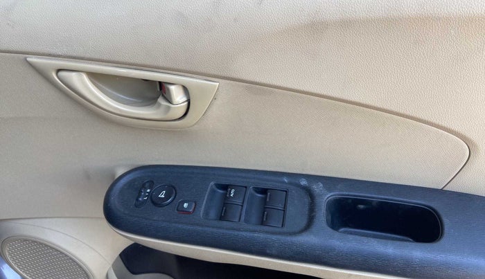 2014 Honda Brio S MT, Petrol, Manual, 13,100 km, Driver Side Door Panels Control