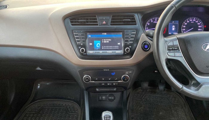 2016 Hyundai Elite i20 ASTA 1.2 (O), Petrol, Manual, 51,821 km, Air Conditioner