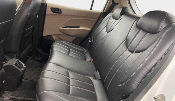 2020 Hyundai NEW SANTRO SPORTZ CNG, CNG, Manual, 63,302 km, Right Side Rear Door Cabin